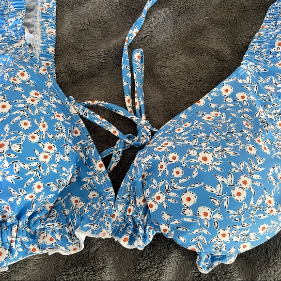 Shein padded bikini top - Picture 3 of 4